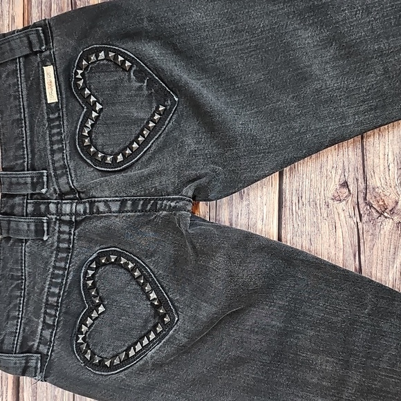 FRANKIE B. RARE VINTAGE Y2K BLACK WASH LOW-RISE HEART STUDDED SKINNY JEANS - Picture 4 of 16